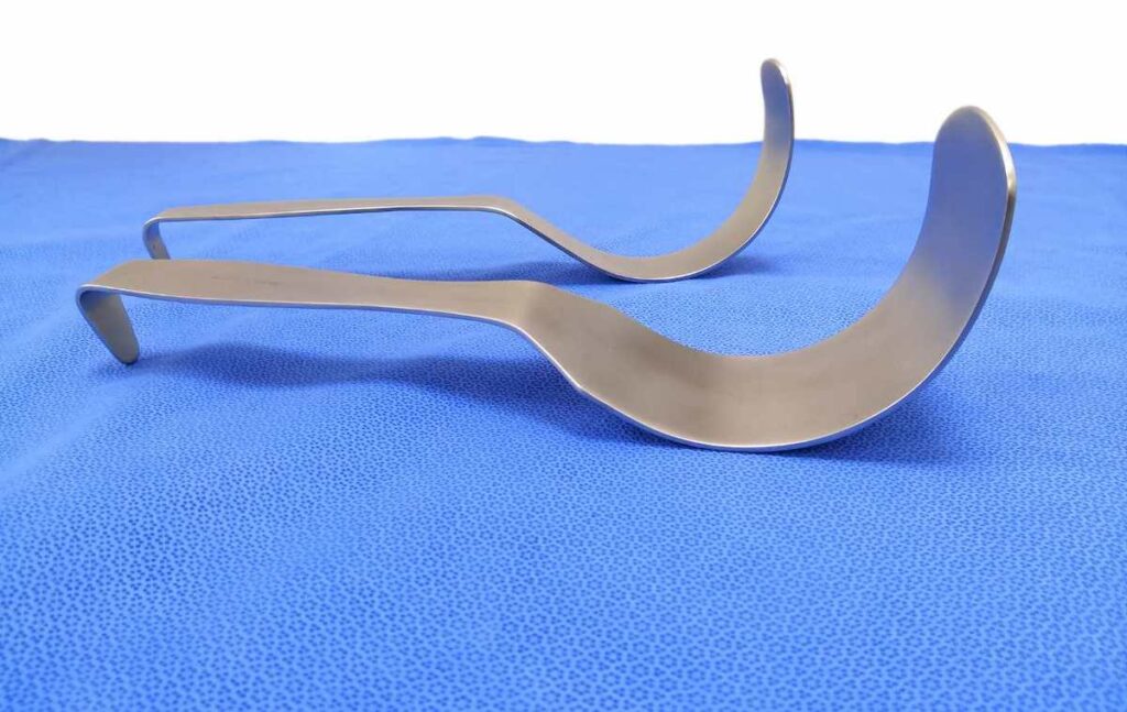 Deaver handheld retractor for organ retraction